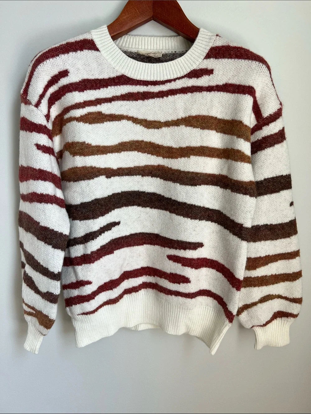 Mystree | Cream Zebra-Stripe Crewneck Cozy Sweater Rust & Brown #120740 Sz S